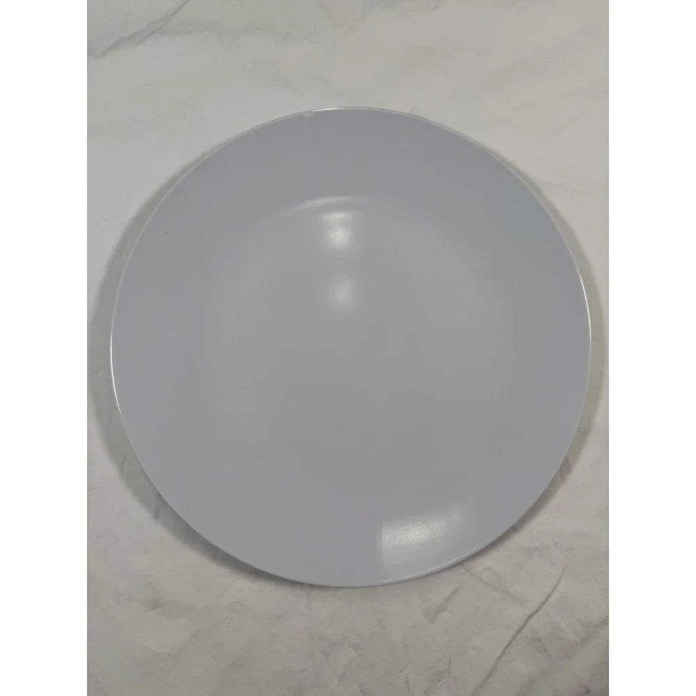 White Melamine 11 In Dinner Plate Has Small Chip‎ On Corner